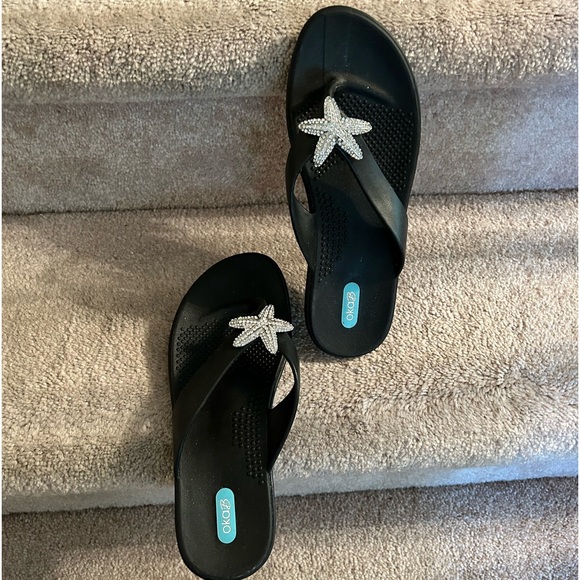 OKA b. Shoes Okab Black Rubber Bling Starfish Flip Flops Poshmark